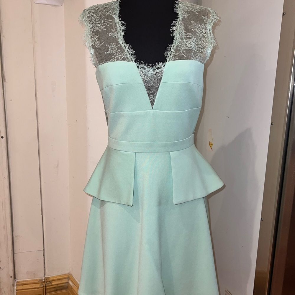 BCBG MAXAZRIA light teal blue dress with lace womens size 8